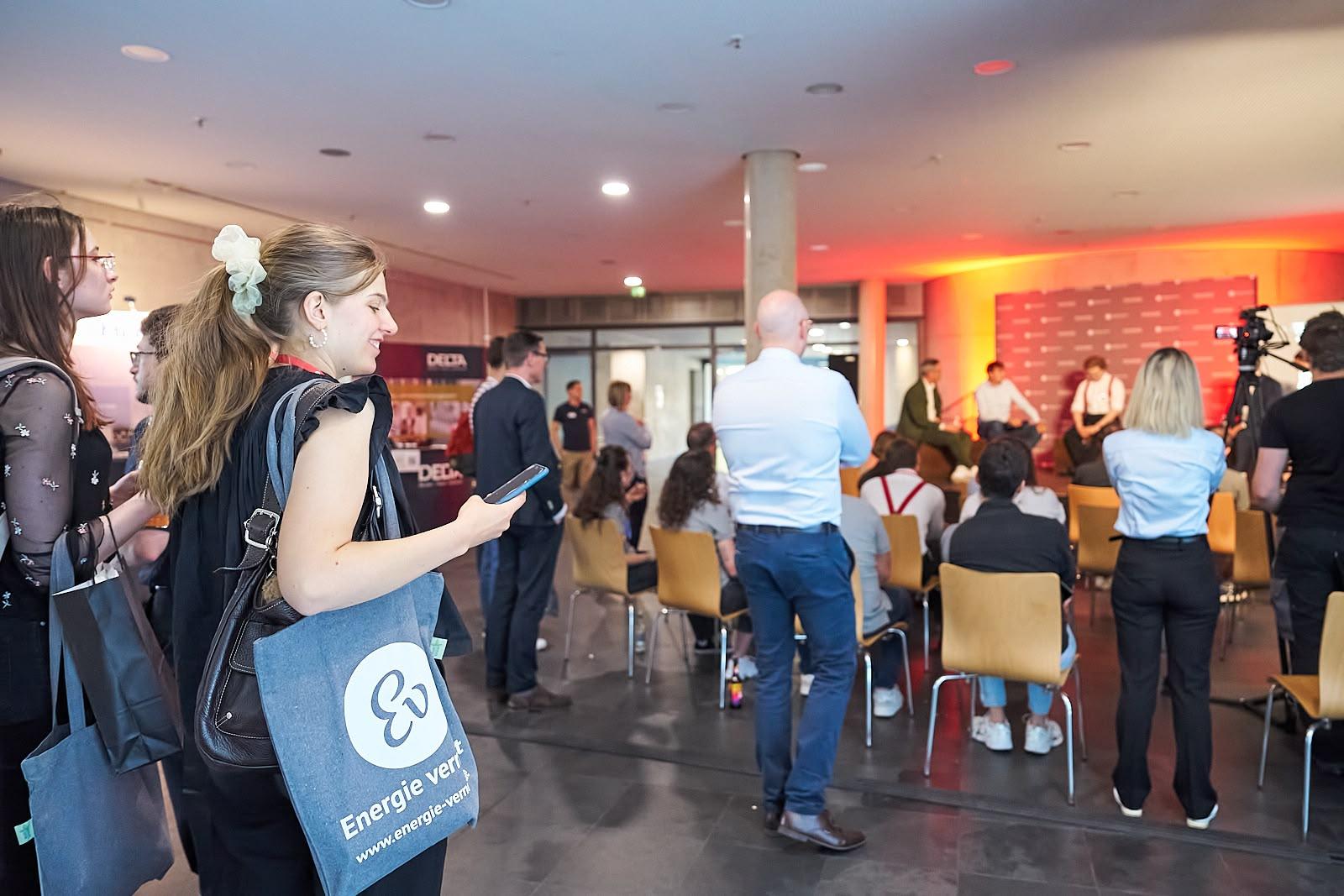 (c) 2025 Julia Bergmeister